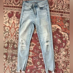 American eagle skinny ripped jeans. - size 2 Short